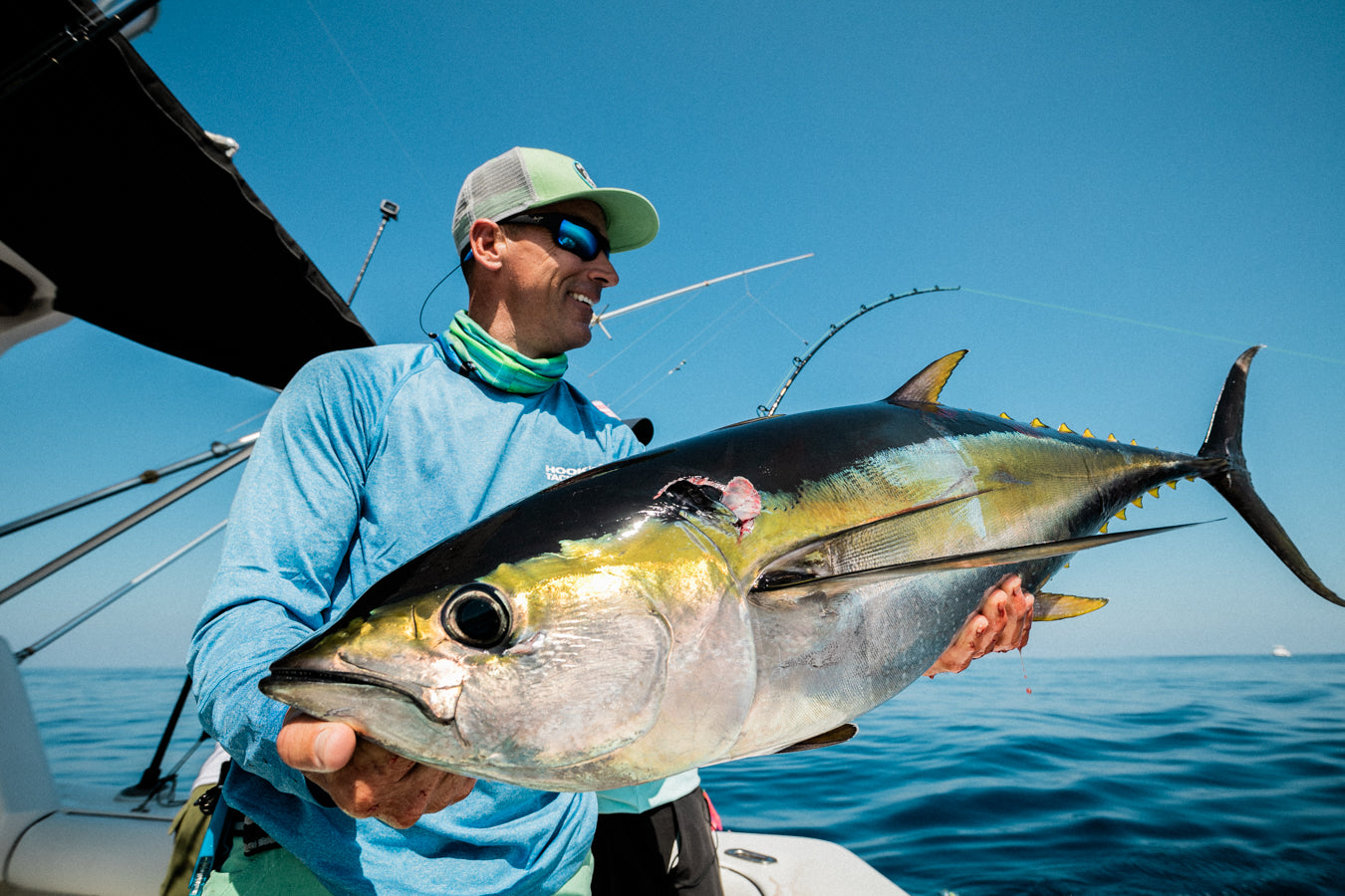 OLUKAI® HALBTAGESCHARTER MIT GEORGE GOZDZ GEWINNSPIEL