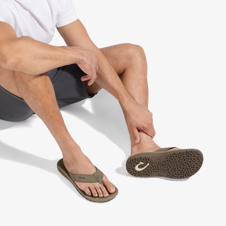 Ohana Men's Lightweight Sandals in Clay / Mustang | OluKai Europe