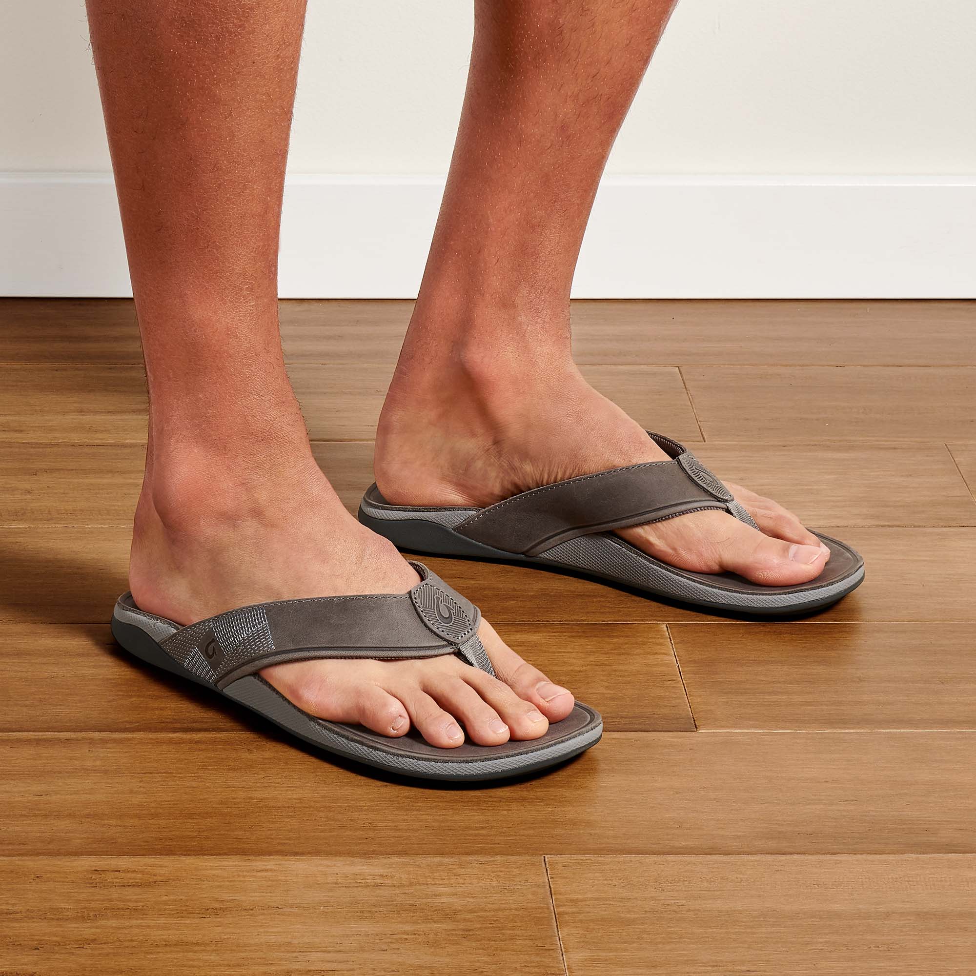 Olukai mens leather sandals sales