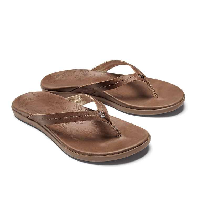 Honu Women's Leather Beach Sandals in Tan | OluKai Europe